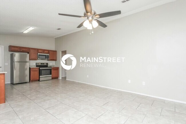 Building Photo - 3 Bedroom Pet-Friendly Home in Winter Haven, FL with Main Street Renewal