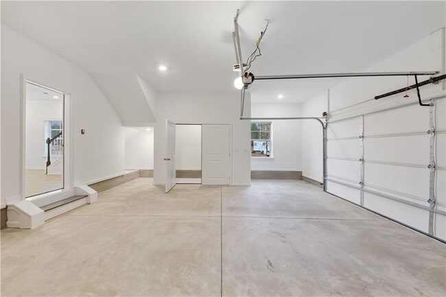 Building Photo - 4200 Pierson Trce