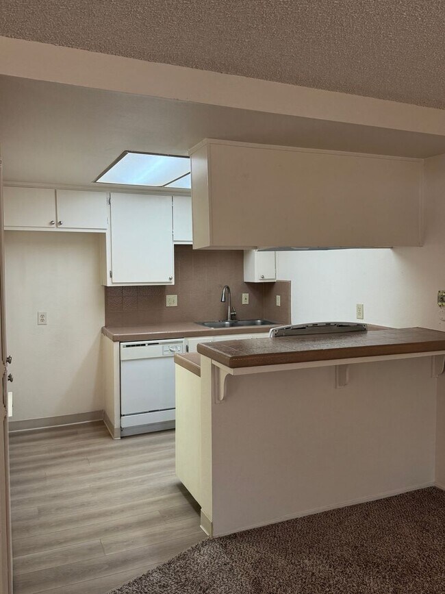 Building Photo - Bellflower Way