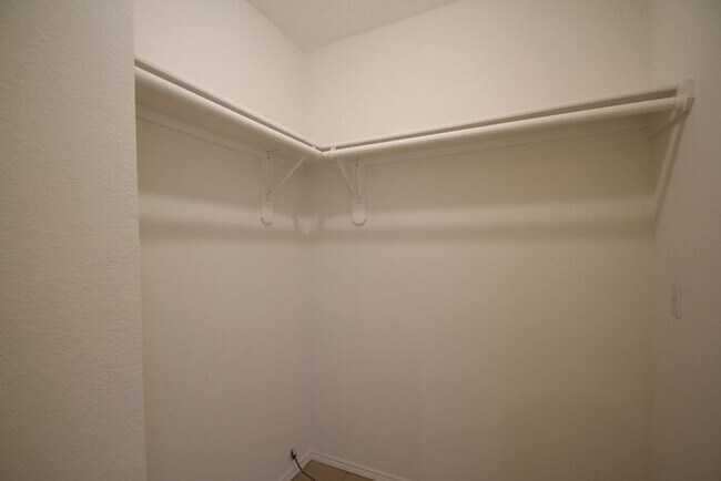 Building Photo - Upgraded 3BR Home | Granite Kitchen, High Ceilings & Gated Backyard | Minutes to Downtown Fort Worth