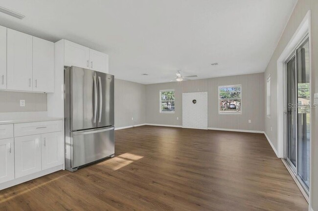 Building Photo - 14025 SE 54 Ct