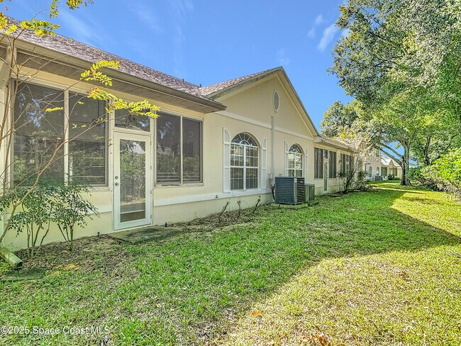 Building Photo - 1184 Athlone Way