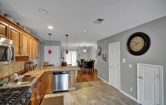 Building Photo - 78 Marne St