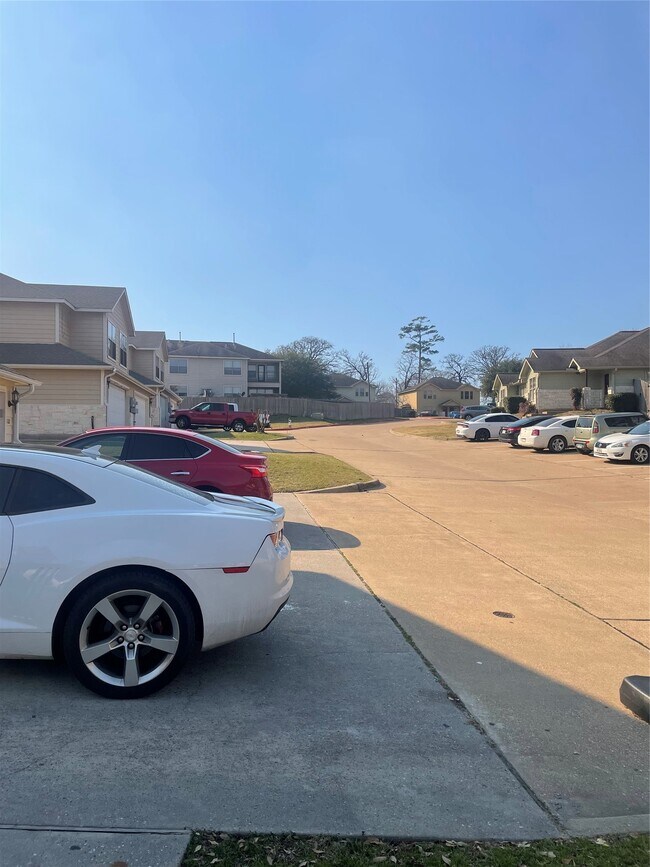 Building Photo - 128 Bolero Way