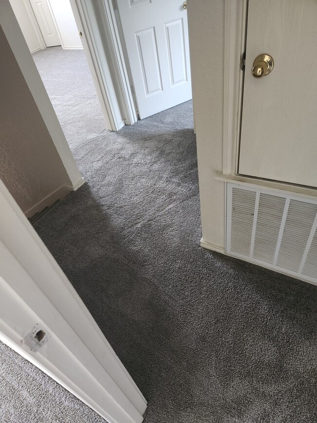 Building Photo - 3215 Northwest Blvd