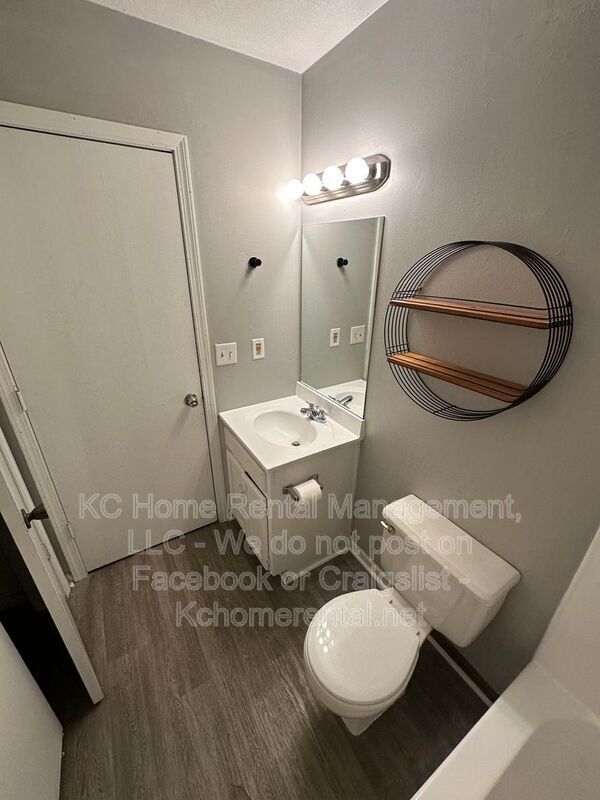 Building Photo - 211 Barr Rd