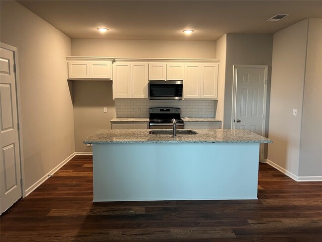 Building Photo - 2701 Ginger Ct