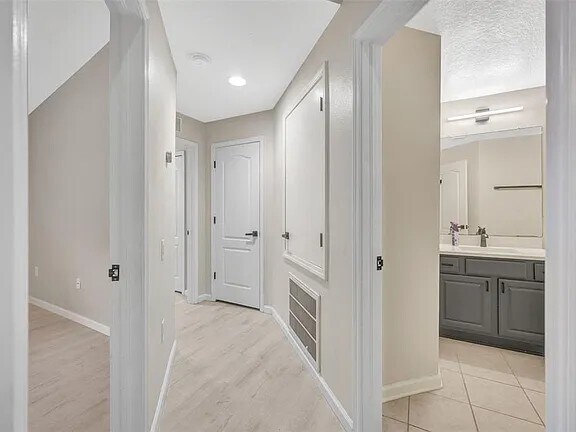 Building Photo - 4923 Barnstead Dr