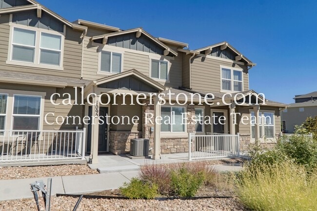 Building Photo - 1092 Petra Hts