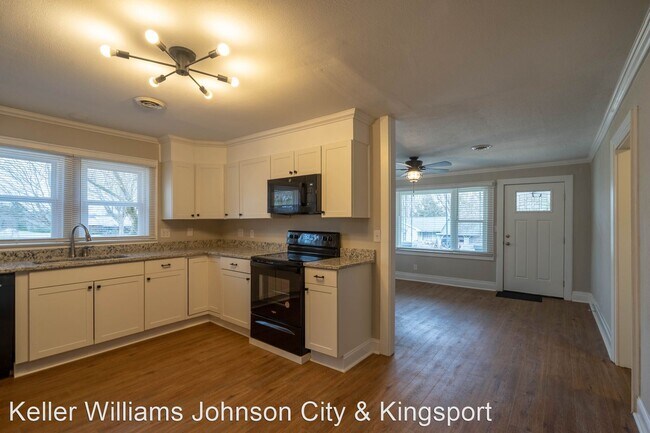 Building Photo - 3 br, 3 bath House - 1319 Seminole Drive