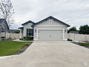 Building Photo - New on Market! Close to Freeway and Shopping!