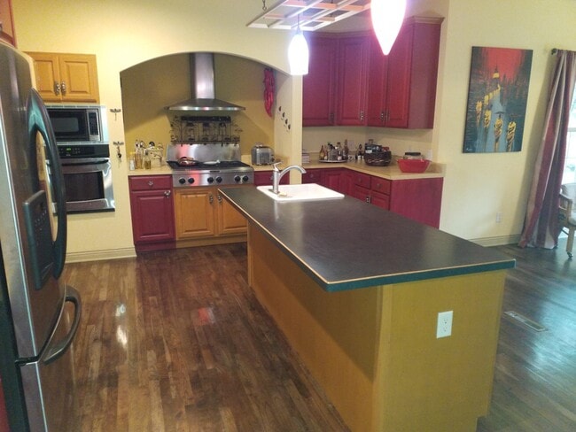 Building Photo - 4582 Bishops Ct