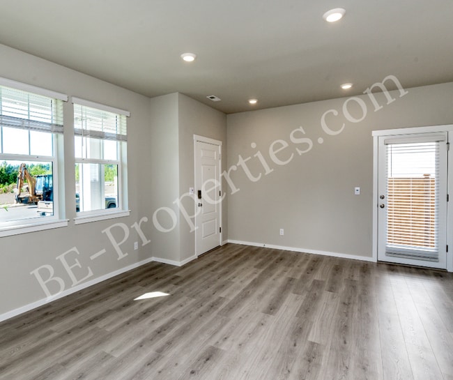 Building Photo - Tehaleh New Construction