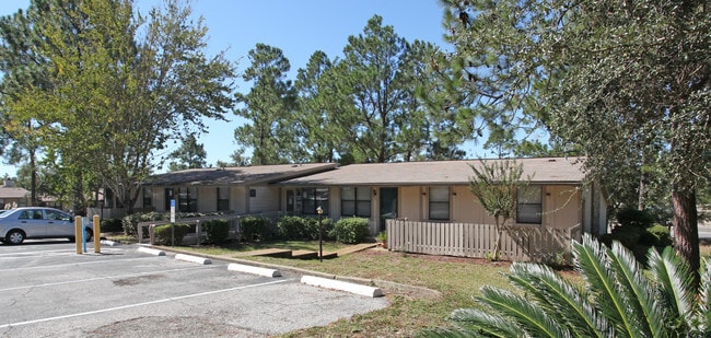 Building Photo - Hillview Terrace Apartments