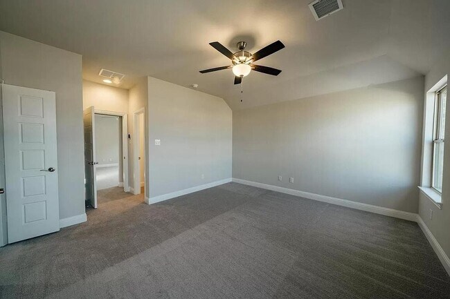 Building Photo - 7613 Regal Ln