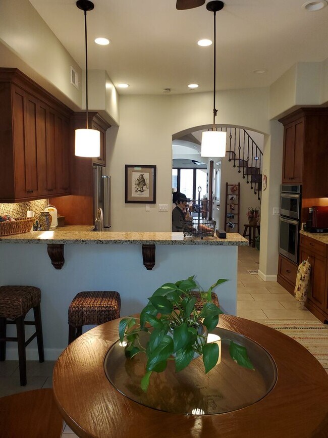 Building Photo - Elegant Coronado Village Home