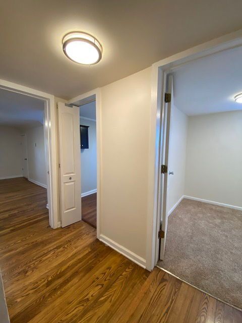 Building Photo - 702 S Cherry St