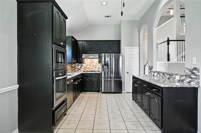 Building Photo - 312 Larkspur Ct
