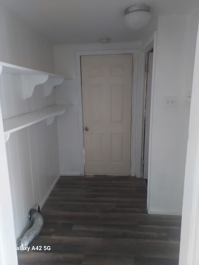 Building Photo - 735 W Bridger St