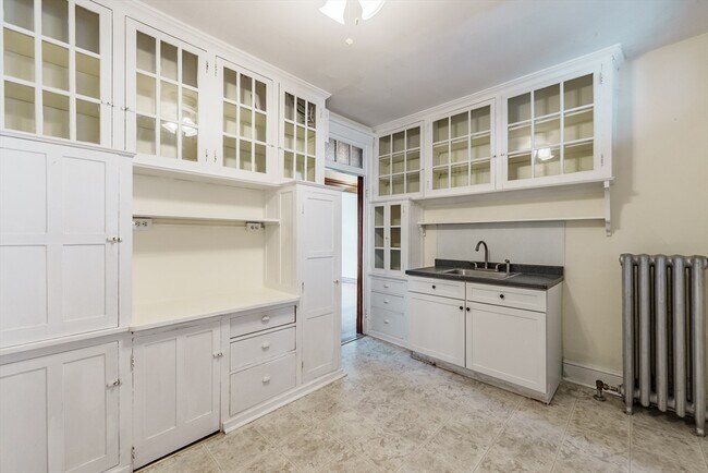 Building Photo - 37 O'Connor Ave