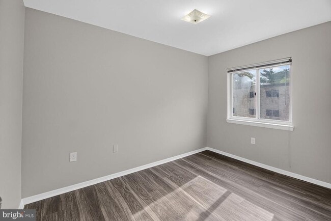 Building Photo - 12207 Braxfield Ct