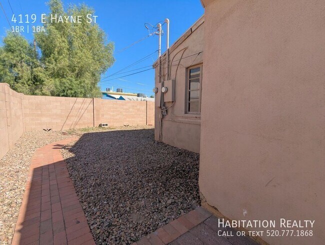 Building Photo - 4119 E Hayne St