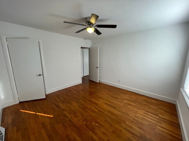 Building Photo - 5057 Wrightsville Ave