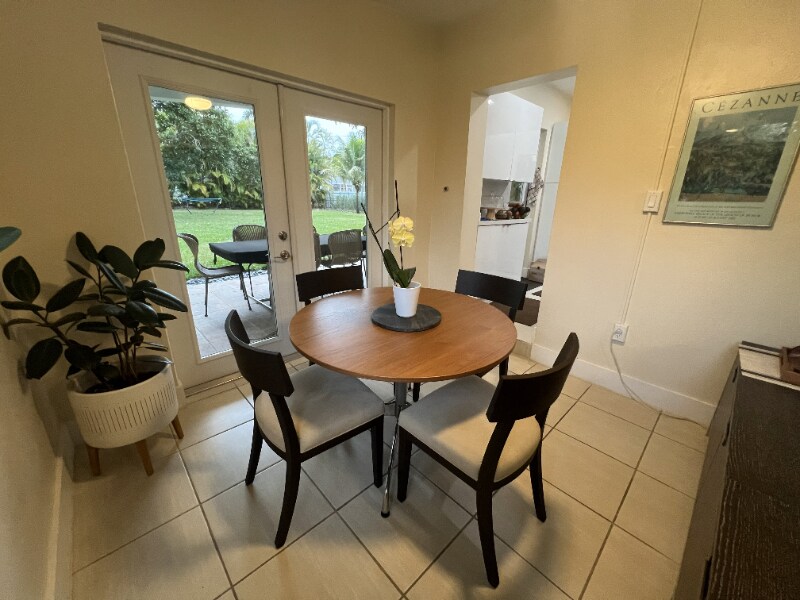 Building Photo - 6425 SW 82nd St