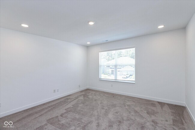 Building Photo - 3148 Hawking Ct