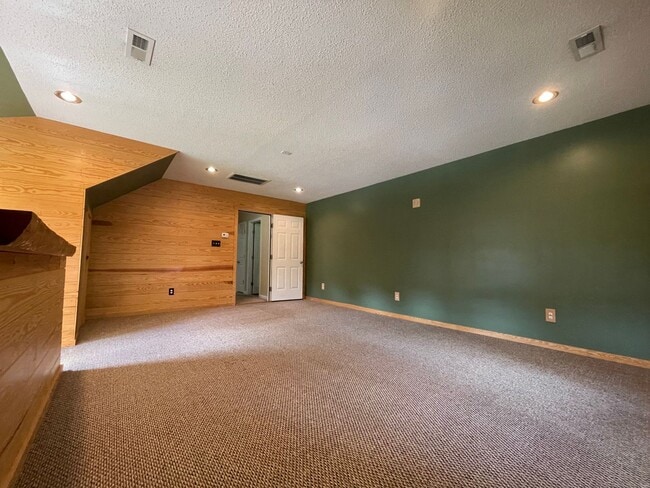 Building Photo - Super Sugarberry