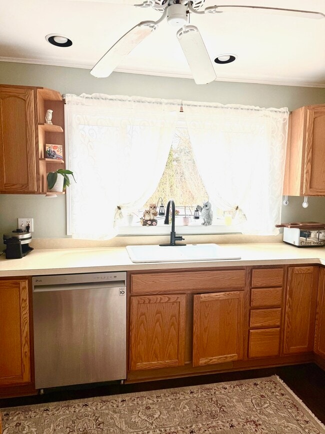 Building Photo - 24 Johnathan Rd