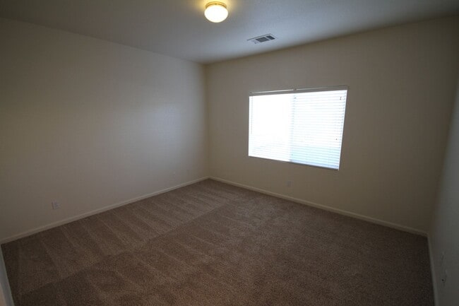 Building Photo - 3 bed | 2 bath | 1189 SF | 2 Car Garage | Single Story | Tenant pays $175 WS&G