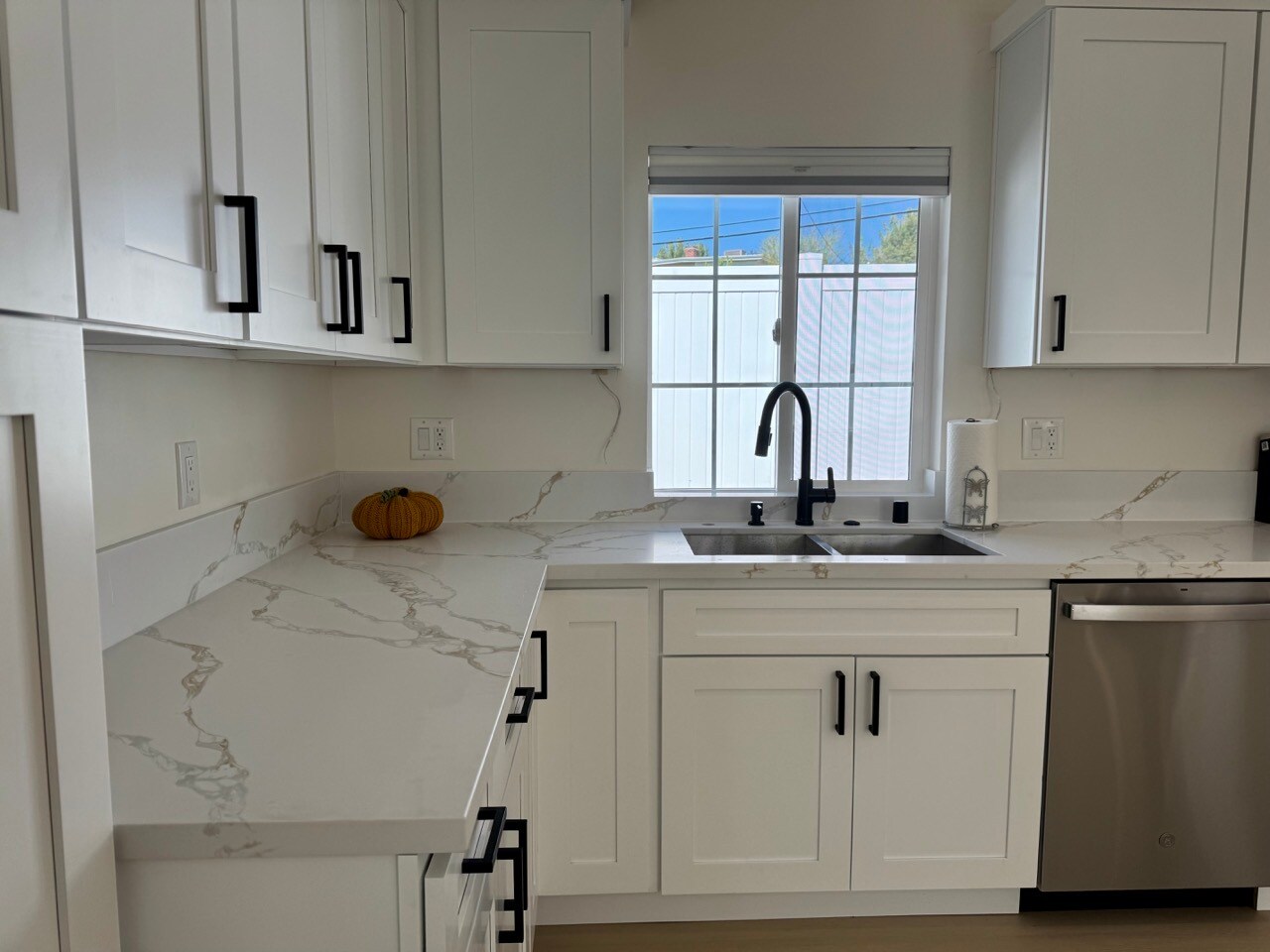 Building Photo - 8980 Oswego St