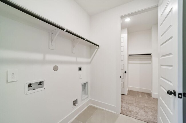 Building Photo - 17794 Misty Brk Ln