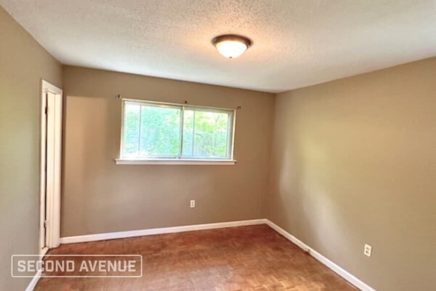 Building Photo - 4387 Cottonwood Rd