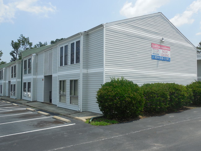 Building Photo - Quail Oaks Apartments