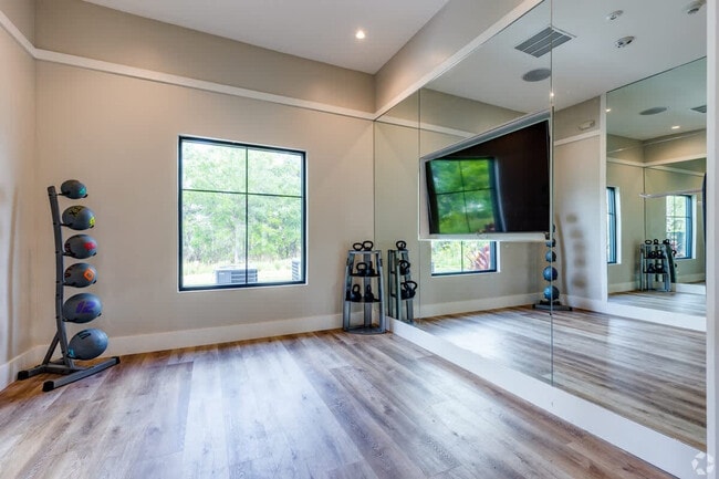 Building Photo - 12550 Windy Pointe Lp