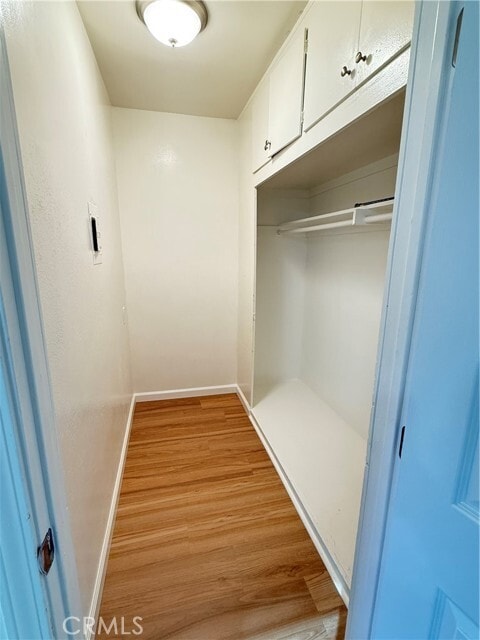 Building Photo - 469 E Algrove St