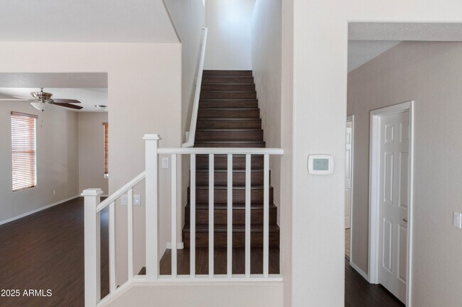 Building Photo - 6231 S Pearl Dr