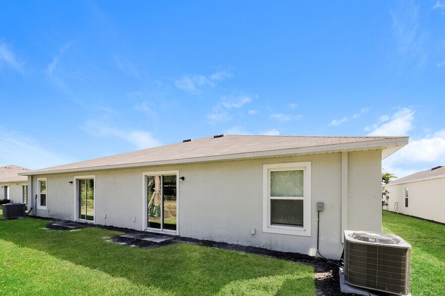 Building Photo - 9076 Aegean Cir