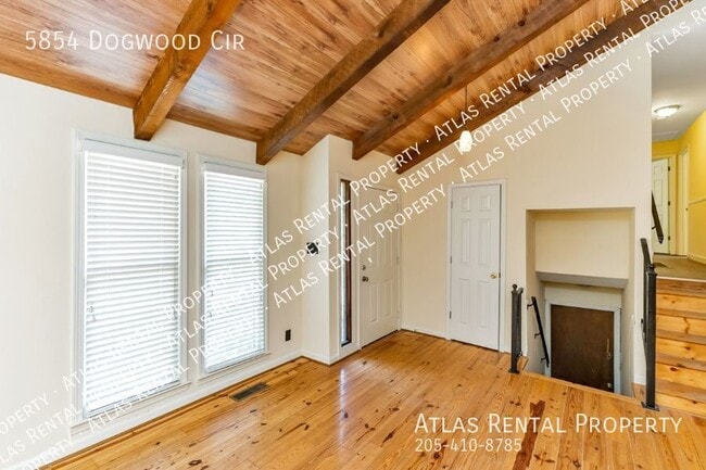 Building Photo - 5854 Dogwood Cir