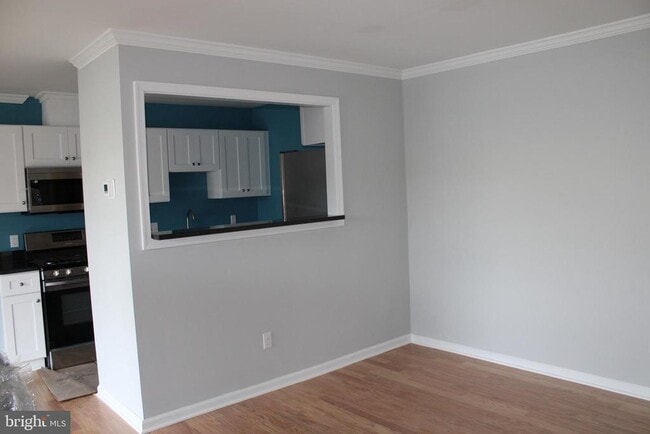 Building Photo - 2754 Hollywood Rd