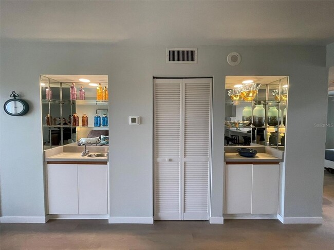 Building Photo - 2320 Terra Ceia Bay Blvd