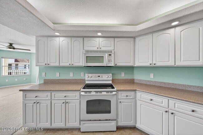 Building Photo - 8903 Laguna Ln