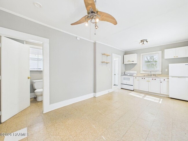 Building Photo - 419 Cleveland St