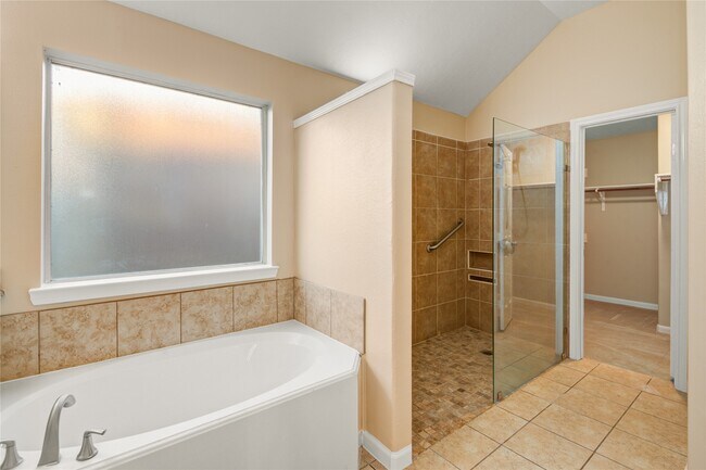Building Photo - 10506 Pleasant Villas Ln