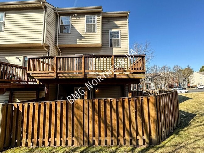 Building Photo - 4647 Flatlick Branch Dr