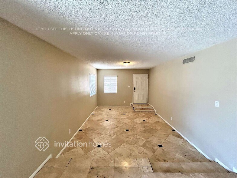 Building Photo - 4319 N 79th Dr