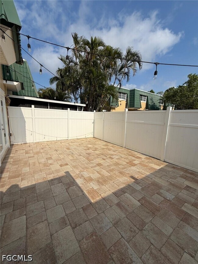 Building Photo - 4797 Albacore Ln