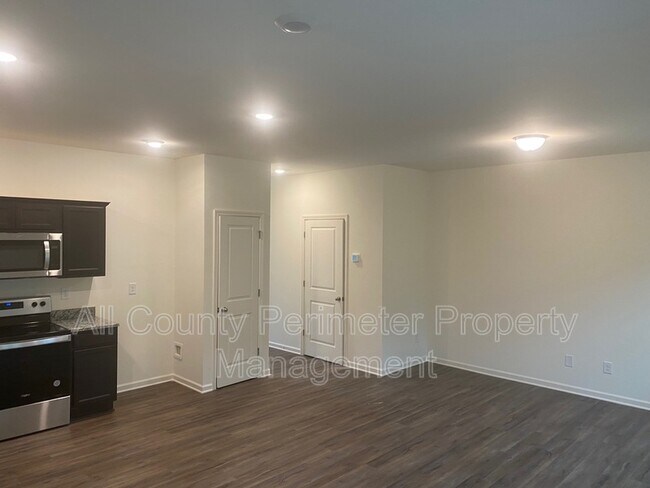 Building Photo - 1117 Union Pacific Wy